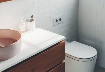 LA POMPA DI CALORE SANITARIA È MEGLIO DI UNO SCALDABAGNO ELETTRICO? 