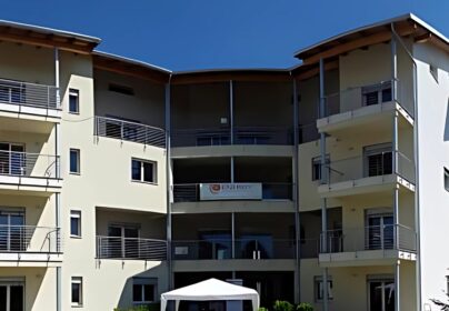 ACQUA CALDA SENZA PENSIERI: KRONOTERM IN UN COMPLESSO RESIDENZIALE SOSTENIBILE 