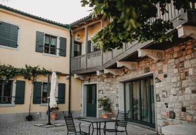 ACQUA CALDA CON L’ANIMA DEL CARSO – SMAX ALLA KRASNA HOUSE 